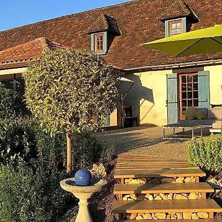 Dcv Summer Hotel Saint-Pierre-de-Chignac